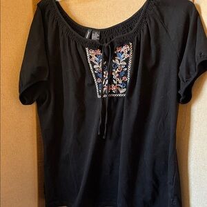 Jason Maxwell Black Top with Colorful Embroidery 2X